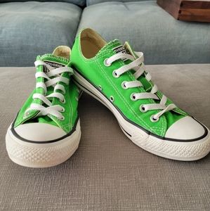 Green Converse, Women's size 8